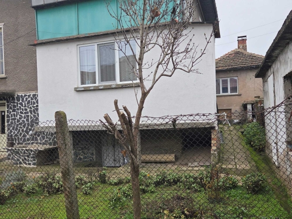 Етаж от къща в Монтана, Идеален център - 75 кв.м за 1088 €/кв.м - Снимка #1