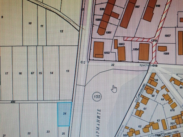 Парцел в Казанлък - 900 кв.м за 13 €/кв.м - Снимка #1