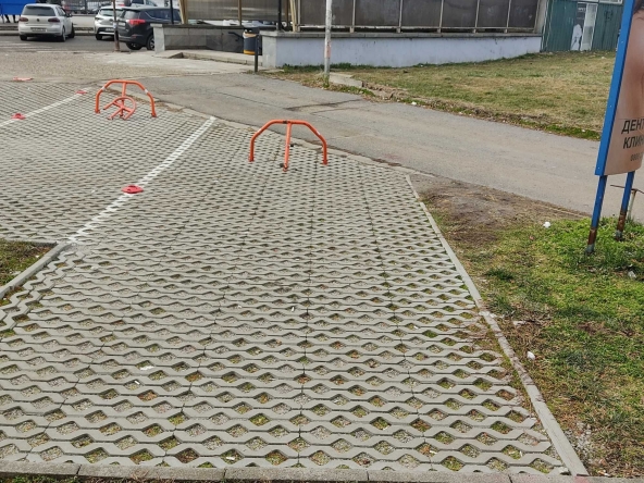 Дава се под наем Гараж / Паркомясто в София, 7-ми 11-ти километър - 20 кв.м за 94.35 € - Снимка #1