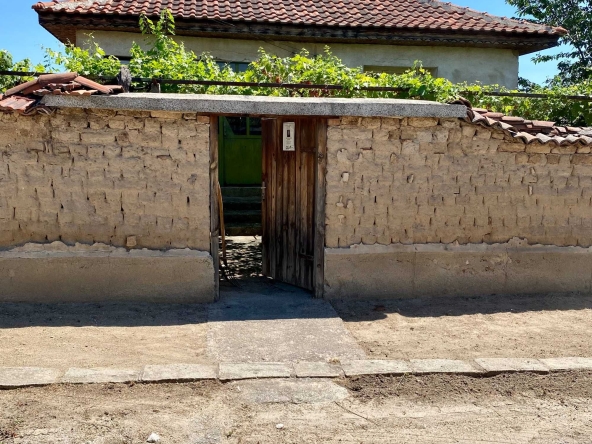 Къща в Пловдив, Кършияка - 70 кв.м за 429 €/кв.м - Снимка #1