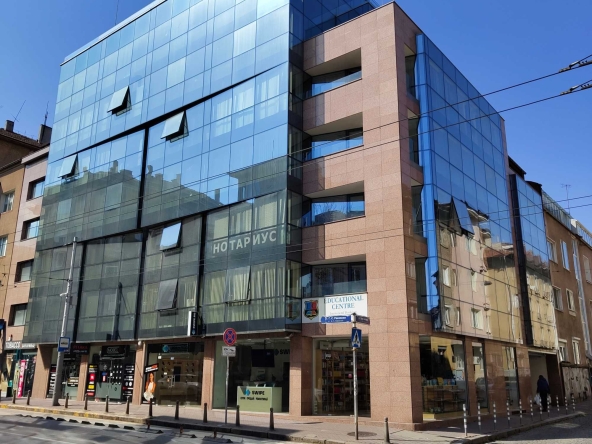 Дава се под наем Офис в София, Център - 500 кв.м за 6483.12 € - Снимка #1