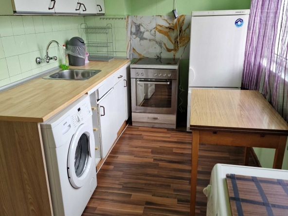 Дава се под наем Двустаен апартамент в Варна, Автогара - 50 кв.м за 298.86 € - Снимка #1