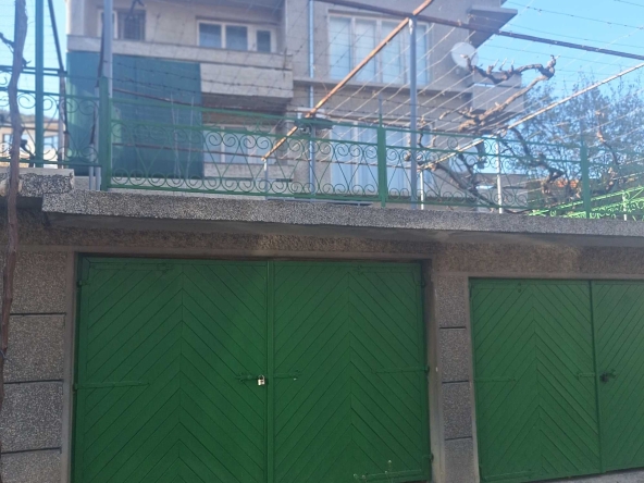 Етаж от къща в Провадия - 125 кв.м за 763 €/кв.м - Снимка #1