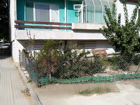 Тристаен апартамент в Варна, Младост 1 - 7953 кв.м за 12 €/кв.м - Снимка #1