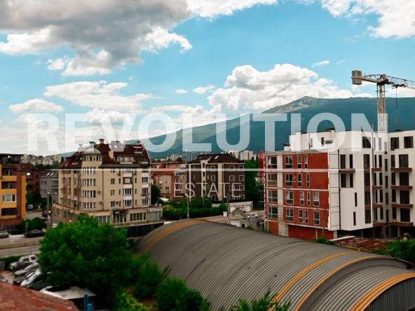 Тристаен апартамент в София, Овча купел - 106 кв.м за 1727 €/кв.м - Снимка #1