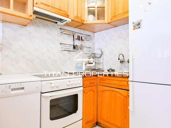 Дава се под наем Четиристаен апартамент в София, Витоша - 100 кв.м за 600 € - Снимка #1