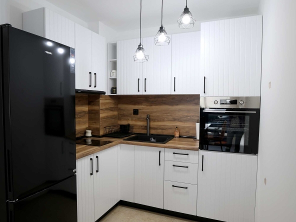 Дава се под наем Двустаен апартамент в София, Красно село - 60 кв.м за 667.08 € - Снимка #1