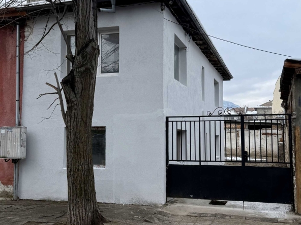 Къща в Асеновград - 44 кв.м за 2005 €/кв.м - Снимка #1