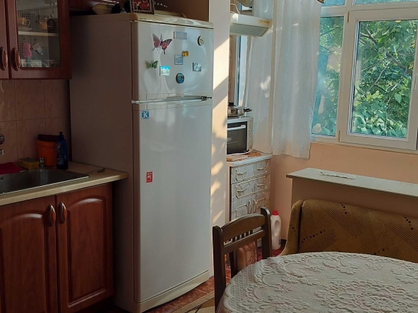 Тристаен апартамент в Ямбол, Хале - 83 кв.м за 1109 €/кв.м - Снимка #1