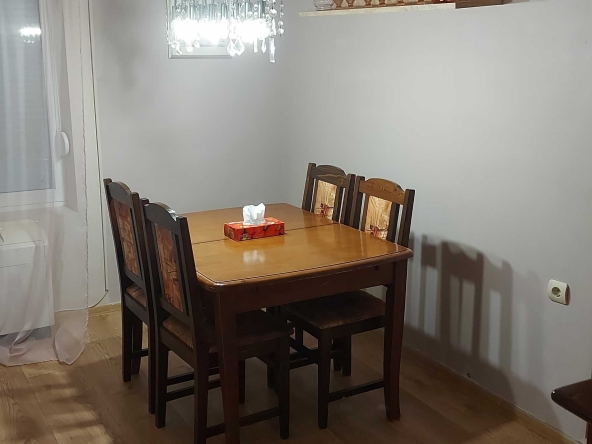 Дава се под наем Етаж от къща в Варна, Виница - 90 кв.м за 408 € - Снимка #1