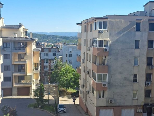 Тристаен апартамент в Велико Търново, Акация - 80 кв.м за 2238 €/кв.м - Снимка #1