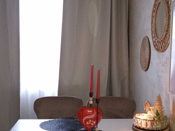 Дава се под наем Двустаен апартамент в Варна, Център - 50 кв.м за 433.5 € - Снимка #1