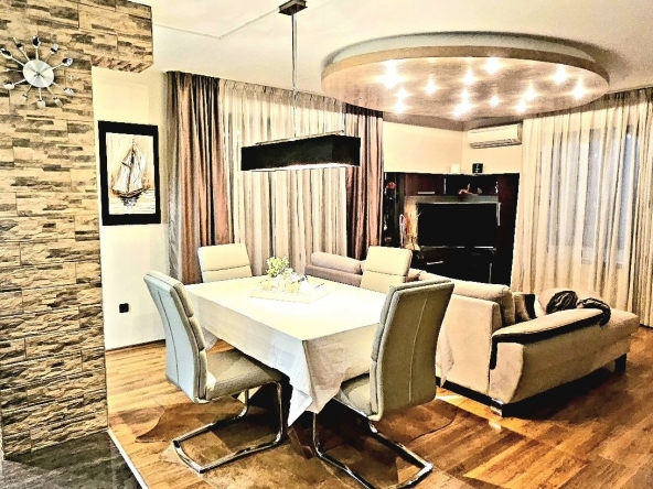 Дава се под наем Тристаен апартамент в София, Люлин 7 - 120 кв.м за 918 € - Снимка #1