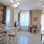 Дава се под наем Тристаен апартамент в Варна, Център - 100 кв.м за 960 € - Снимка #1