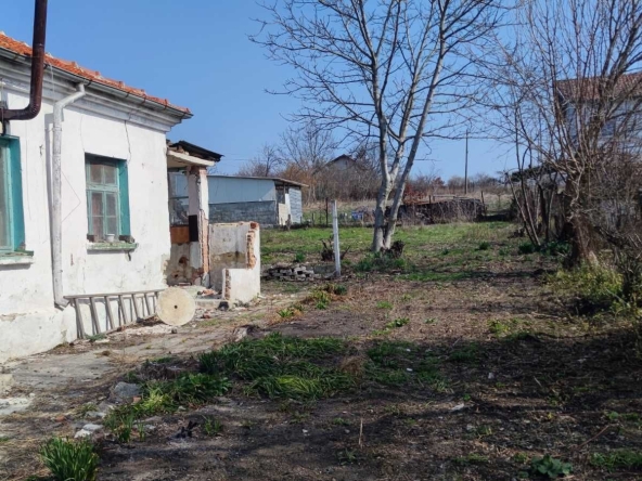 Къща в с. Константиново, Област Бургас - 107 кв.м за 430 €/кв.м - Снимка #1