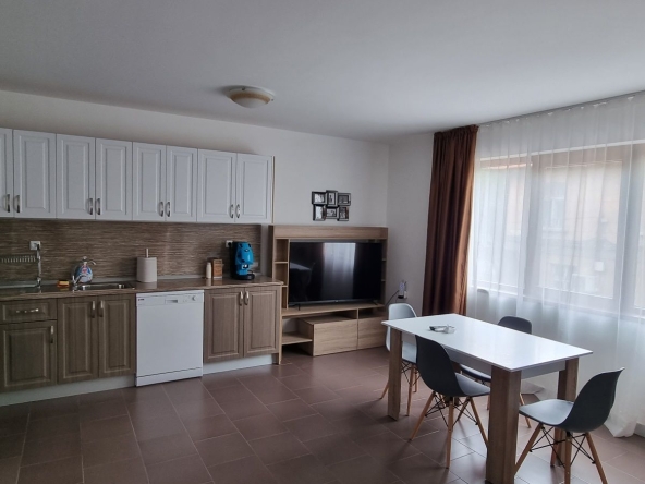 Дава се под наем Двустаен апартамент в Пловдив, Сточна гара - 80 кв.м за 548.25 € - Снимка #1