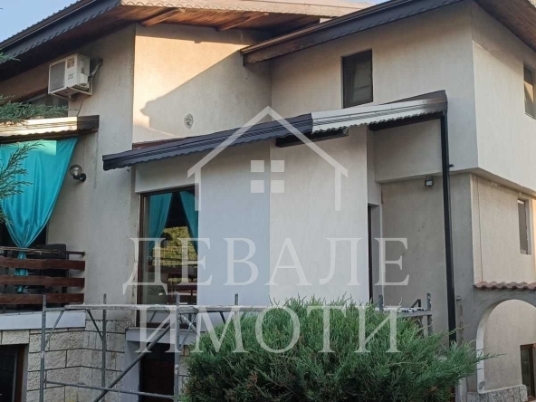 Къща в Мартен - 231 кв.м за 928 €/кв.м - Снимка #1