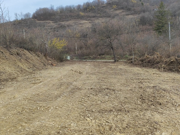 Парцел в Севлиево - 1300 кв.м за 8 €/кв.м - Снимка #1