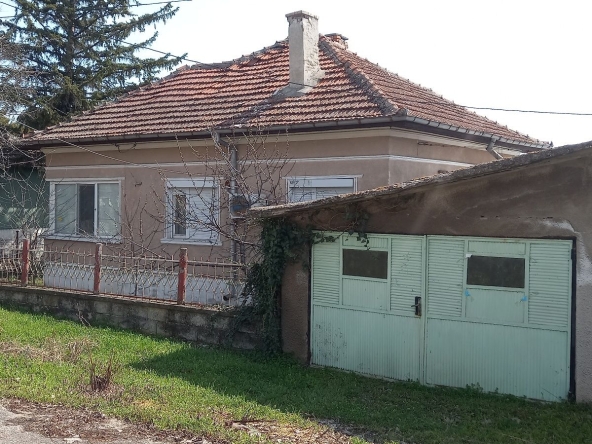 Къща в с. Градец, Област Видин - 80 кв.м за 172 €/кв.м - Снимка #1