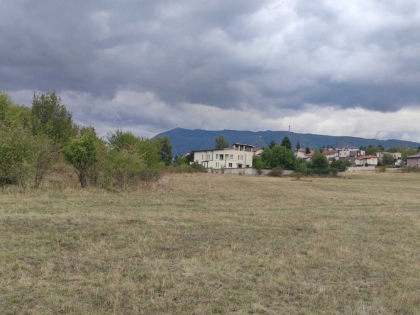 Парцел в София, Горна баня - 5304 кв.м за 130 €/кв.м - Снимка #1