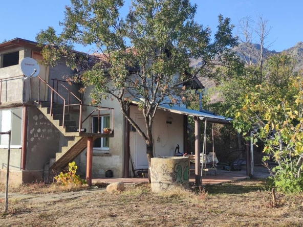 Къща в Сливен, в.з. Сливен - 40 кв.м за 700 €/кв.м - Снимка #1