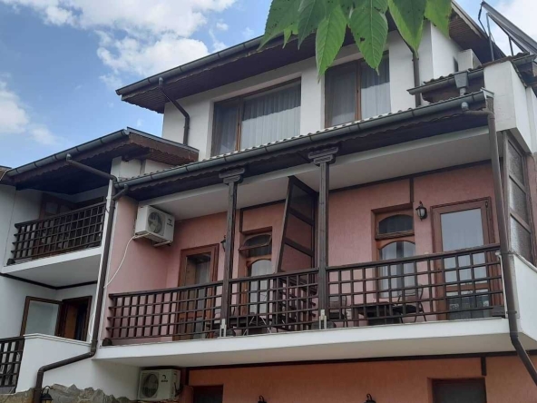 Хотел в Каварна - 1200 кв.м за 625 €/кв.м - Снимка #1