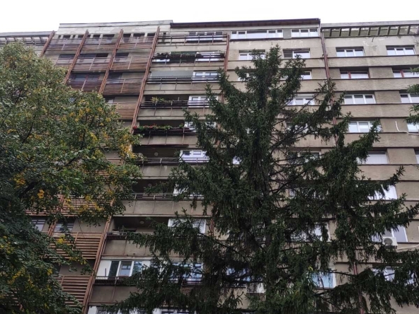 Дава се под наем Тристаен апартамент в София, Младост 1 - 100 кв.м за 662.49 € - Снимка #1