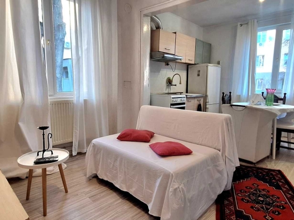 Дава се под наем Тристаен апартамент в Перник, Монте Карло - 90 кв.м за 408 € - Снимка #1