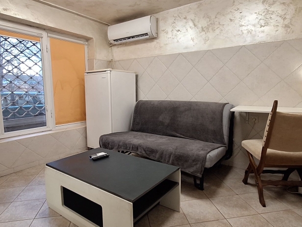 Дава се под наем  в Варна, Спортна зала - 17 кв.м за 328.95 € - Снимка #1