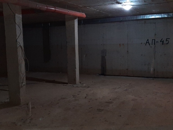 Дава се под наем Гараж / Паркомясто в Бургас, Меден рудник - зона А - 33 кв.м за 35.7 € - Снимка #1