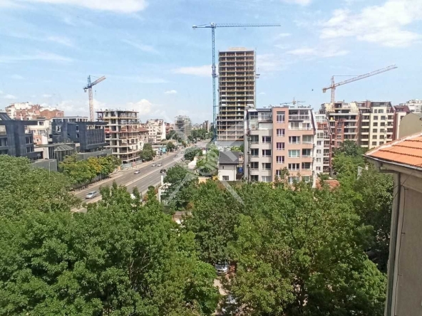 Тристаен апартамент в София, Зона Б-19 - 88 кв.м за 1762 €/кв.м - Снимка #1