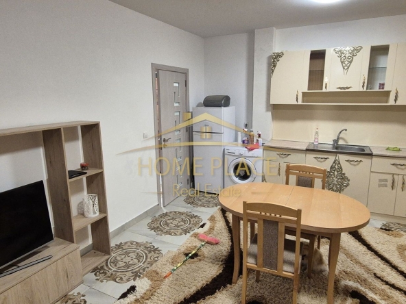 Дава се под наем Двустаен апартамент в Варна, Галата - 65 кв.м за 433.5 € - Снимка #1