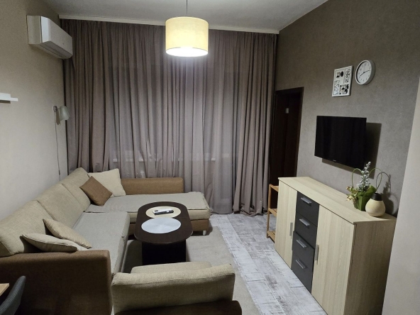 Дава се под наем Двустаен апартамент в Стара Загора, Център - 62 кв.м за 318.75 € - Снимка #1