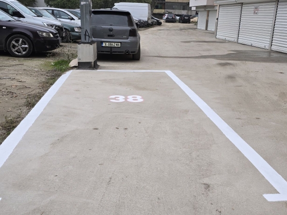 Гараж / Паркомясто в Пловдив, Южен - 13 кв.м за 589 €/кв.м - Снимка #1