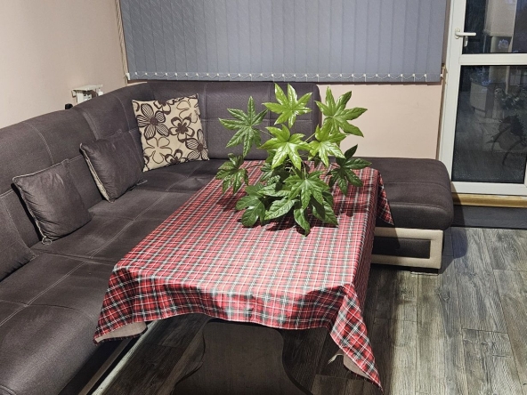 Тристаен апартамент в Нови пазар - 72 кв.м за 886 €/кв.м - Снимка #1