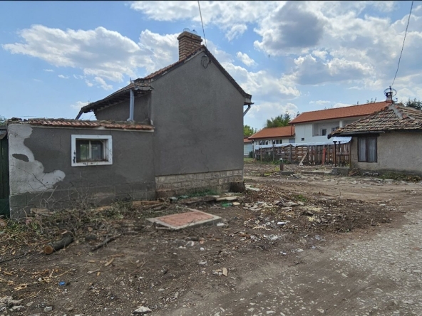 Парцел в Добрич, м-т Газибаба - 1600 кв.м за 24 €/кв.м - Снимка #1