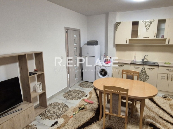 Дава се под наем Двустаен апартамент в Варна, Галата - 65 кв.м за 433.5 € - Снимка #1