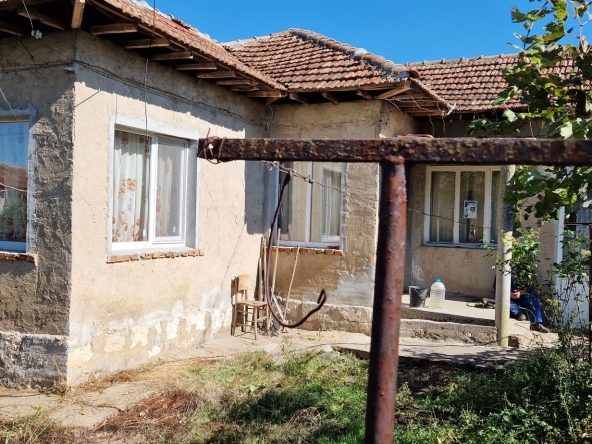 Къща в Алфатар - 100 кв.м за 108 €/кв.м - Снимка #1