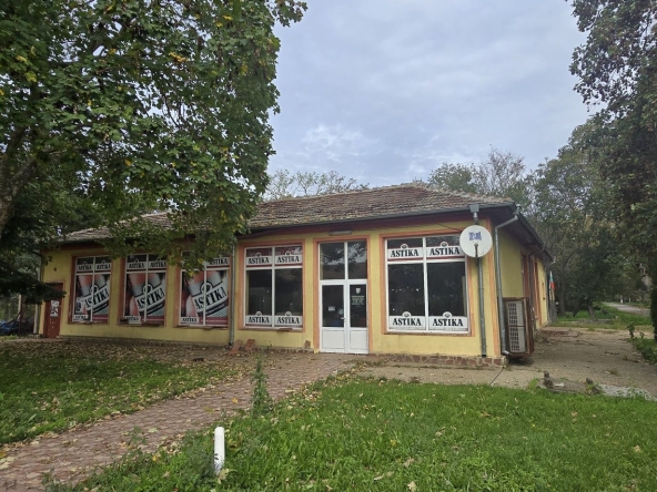 Промишлена сграда в с. Преспа, Област Добрич - 300 кв.м за 244 €/кв.м - Снимка #1