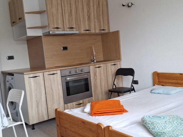 Дава се под наем Едностаен апартамент в Перник, Монте Карло - 31 кв.м за 249.9 € - Снимка #1