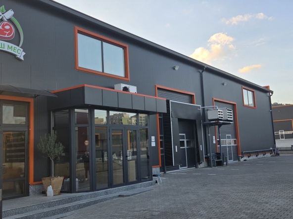 Промишлена сграда в Стара Загора, Македонски - 950 кв.м за 0 €/кв.м - Снимка #1