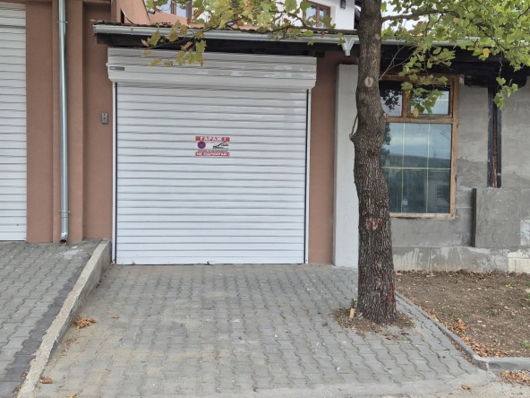 Гараж / Паркомясто в Велико Търново, Бузлуджа - 18 кв.м за 1500 €/кв.м - Снимка #1