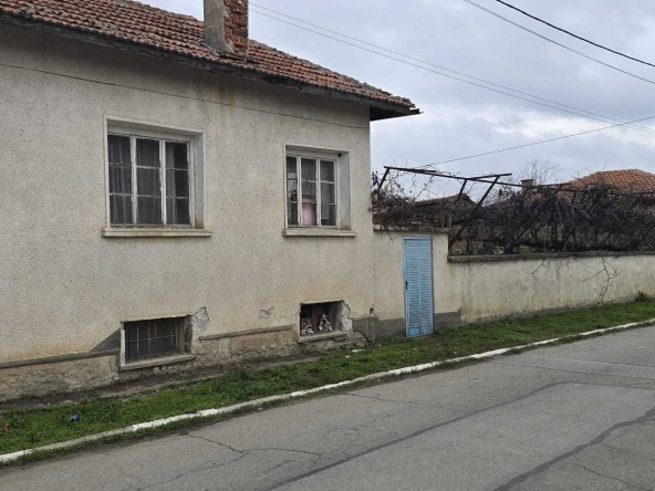 Къща в с. Ветрен, Област Стара Загора - 105 кв.м за 410 €/кв.м - Снимка #1