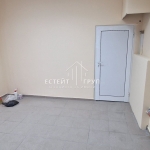 Дава се под наем Магазин в Варна, Колхозен пазар - 40 кв.м за 306 € - Снимка #1