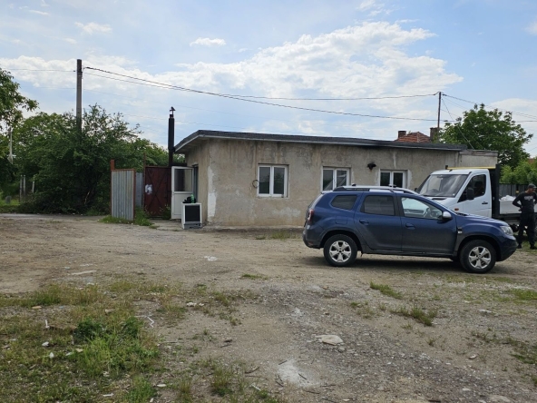 Парцел в София, Левски - 1700 кв.м за 1 €/кв.м - Снимка #1