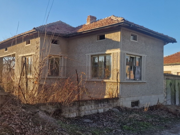 Къща в с. Имренчево, Област Шумен - 80 кв.м за 376 €/кв.м - Снимка #1