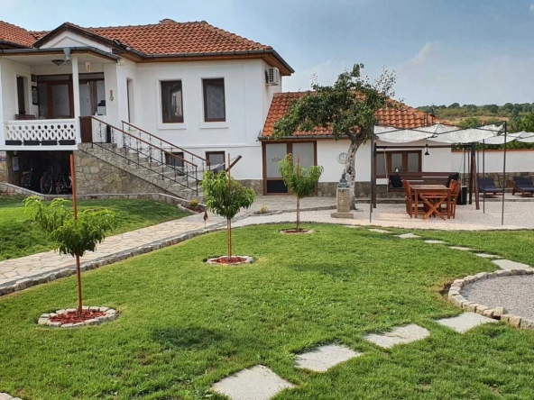 Дава се под наем Къща в с. Бисер, Област Хасково - 100 кв.м за 510 € - Снимка #1