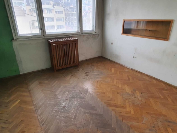 Тристаен апартамент в Пловдив, Младежки Хълм - 87 кв.м за 1587 €/кв.м - Снимка #1