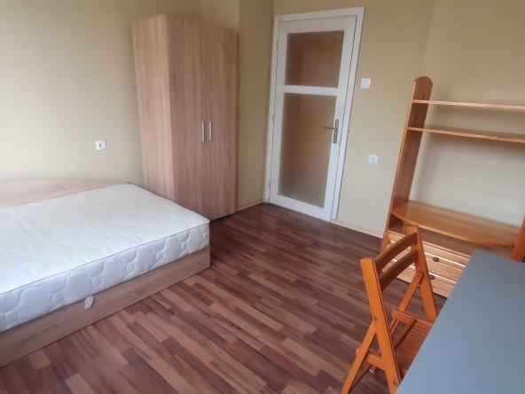 Дава се под наем Многостаен апартамент в София, м-т Гърдова глава - 130 кв.м за 204 € - Снимка #1