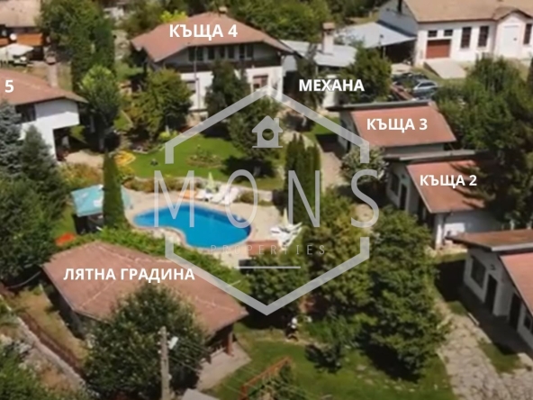 Хотел в с. Емен, Област Велико Търново - 717 кв.м за 455 €/кв.м - Снимка #1